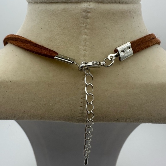 Coral Fossil Jade Donut Pendant Necklace - Picture 6 of 10